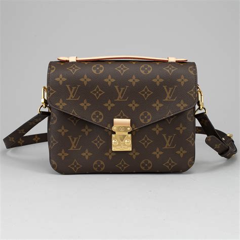 louis vuitton pochette metis history|louis vuitton metis monogram.